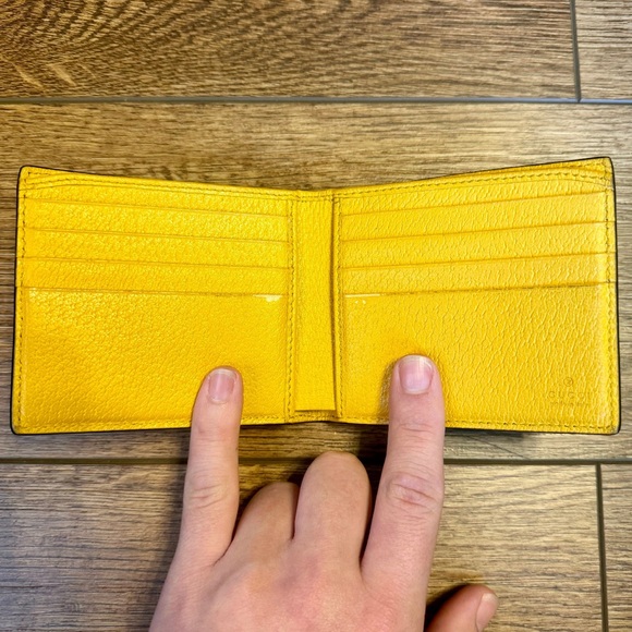 Auth GUCCI Supreme Cat Wallet Bifold - Picture 4 of 5